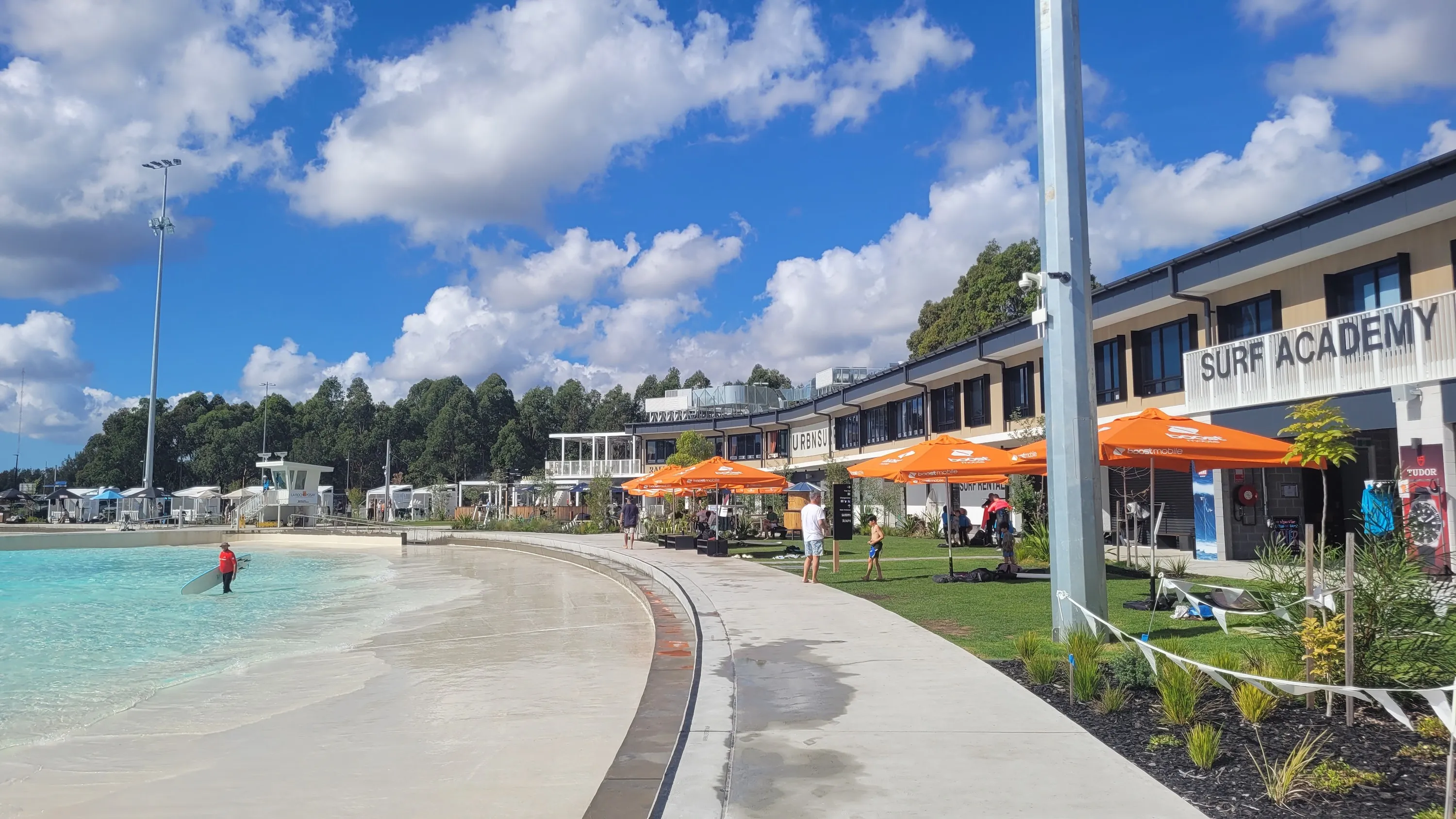 An artificial wave park