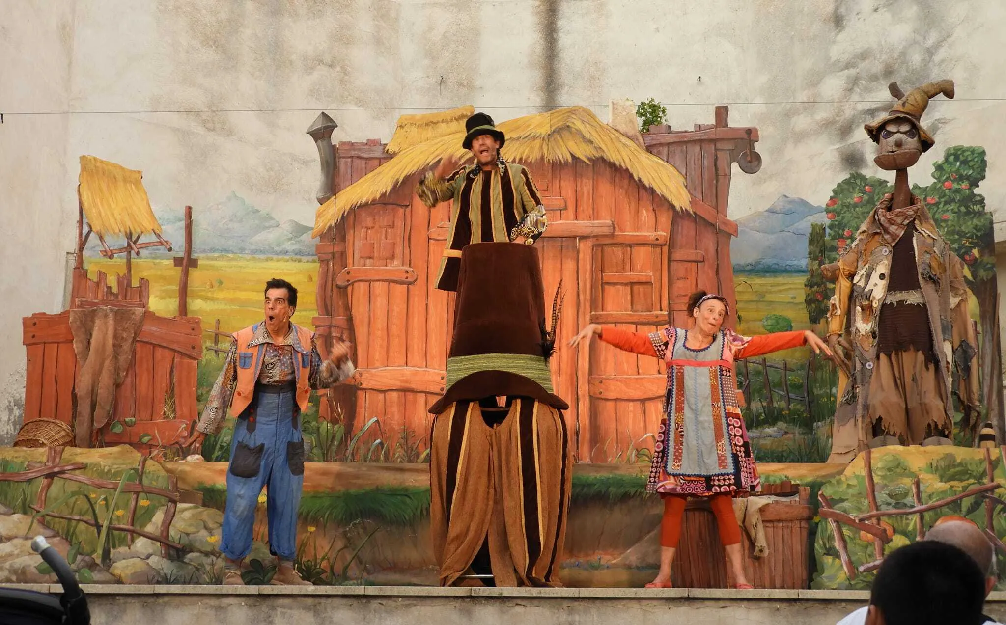 El Espantapájaros Fantasma, de Teatro Mutis