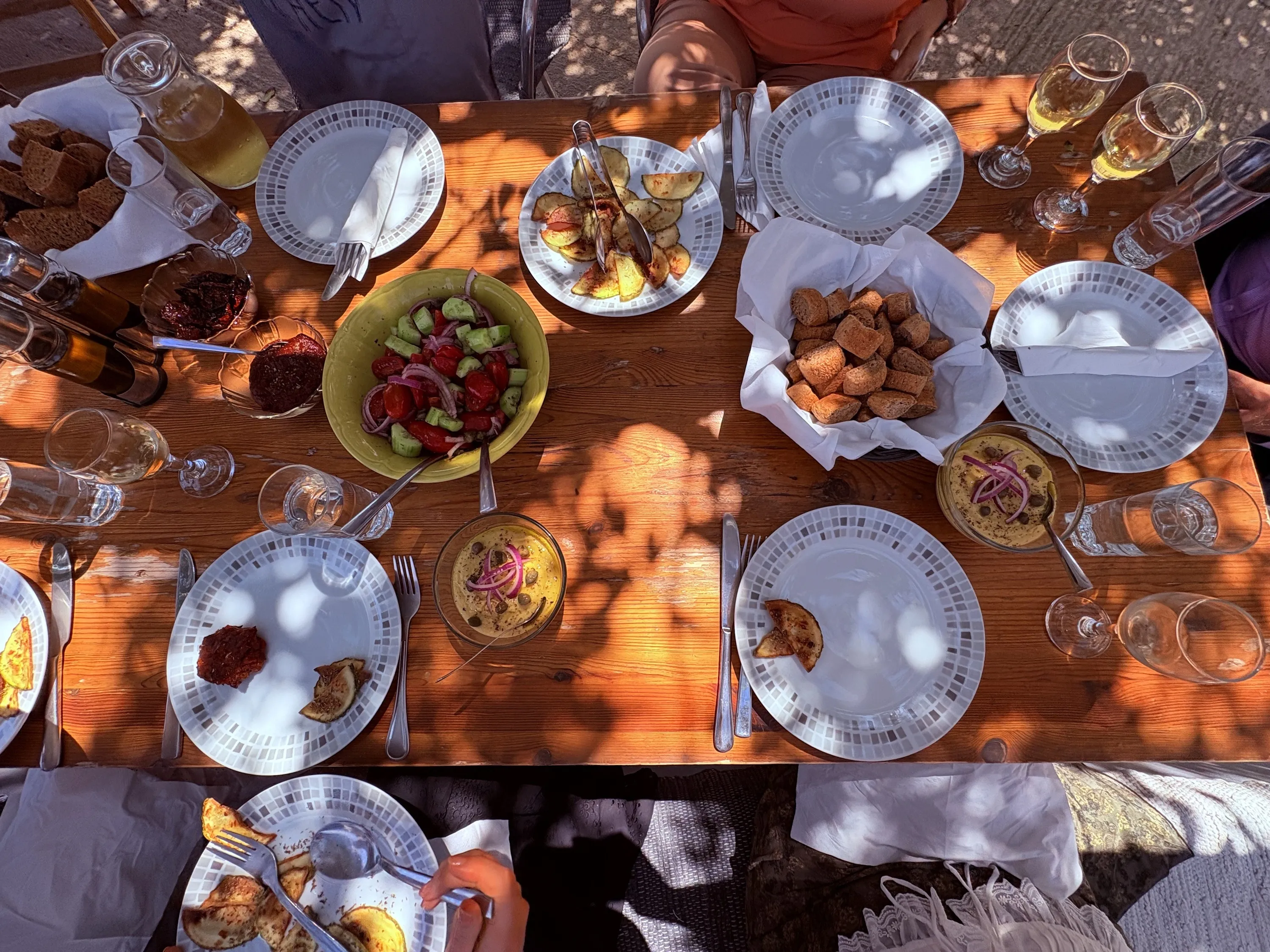 A tomato lunch outside at Anydro Biological Farming Santorini