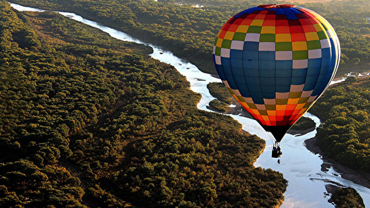 Riding hot air balloon | Albuquerque, NM