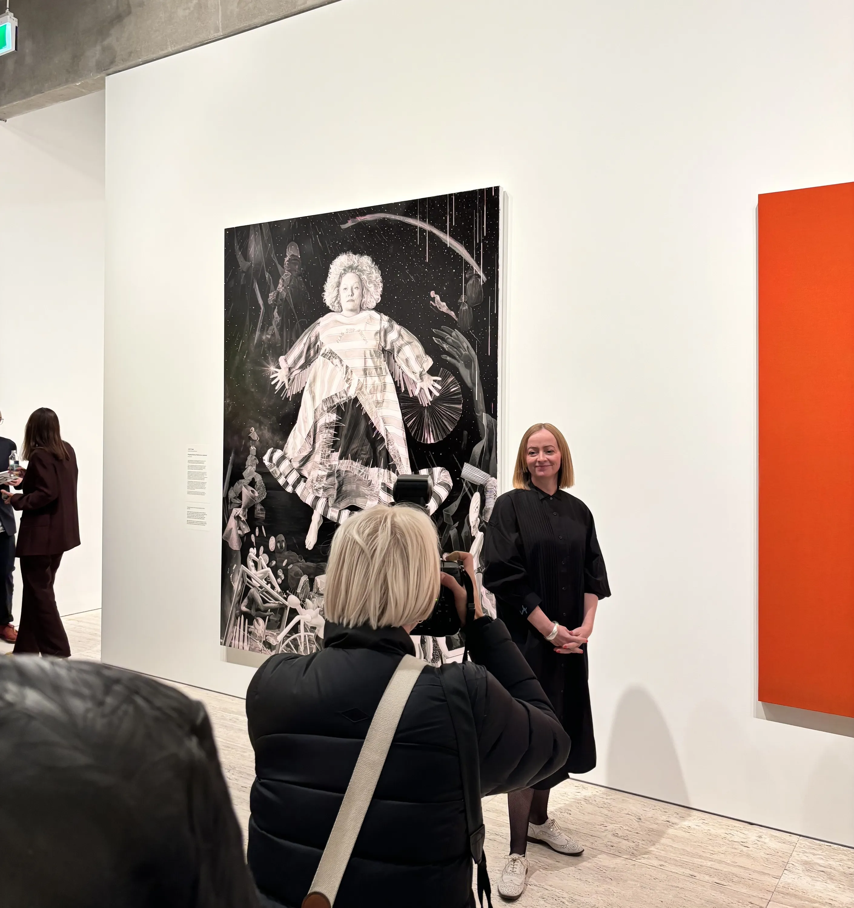 Julie Fragar with her winning portrait at the 2025 Archibald Prize announcement