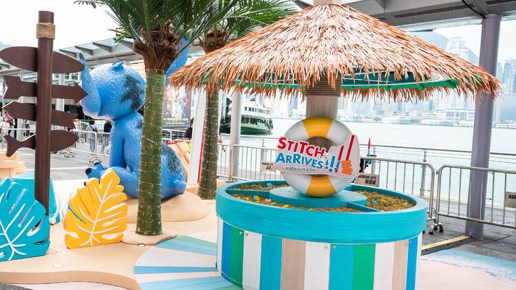 Harbour City, Stitch arrives