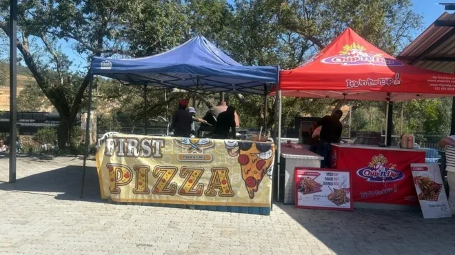MiFitness food stalls