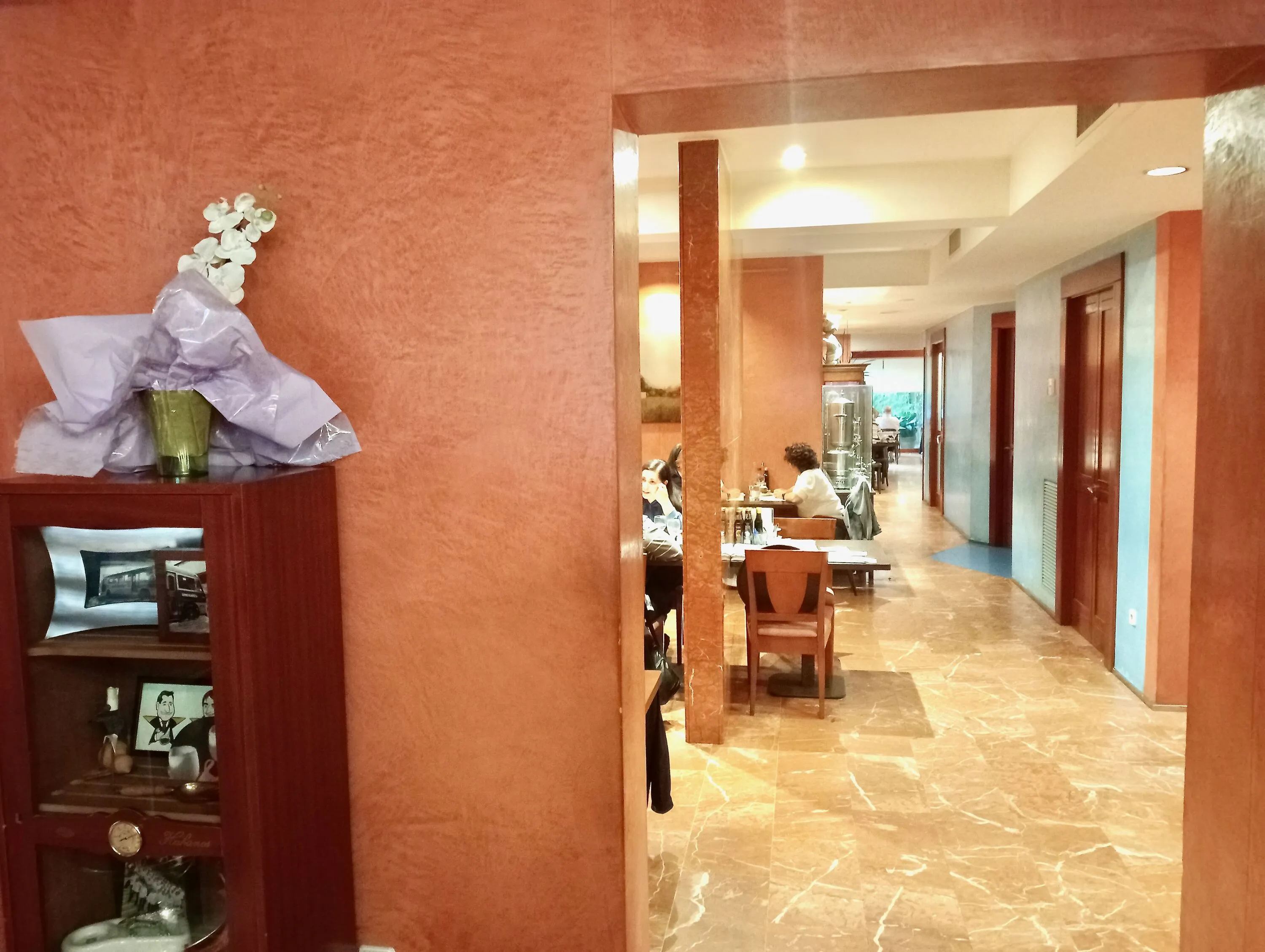 Entrada a la sala 'nova' de Can Roca: aquí hi va haver El Celler de Can Roca del 1986 al 2007