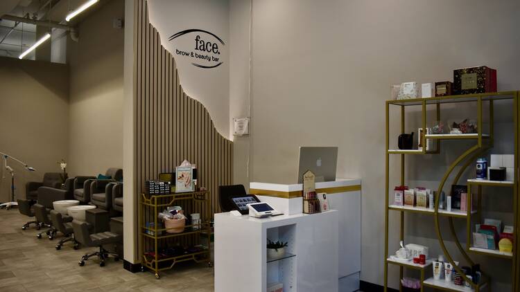 Face. Brow & Beauty Bar
