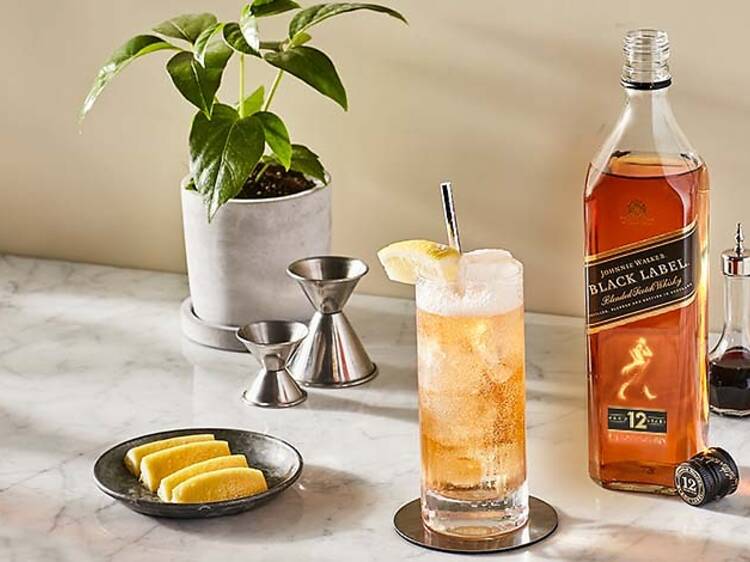 How to make: The Crisp Citrus Johnnie and Lemon