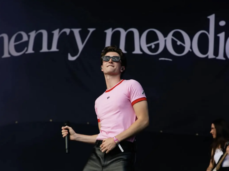 Henry Moodie pours out the hits in Bangkok