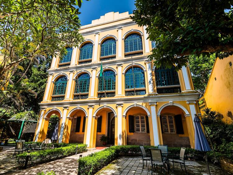 Sir Robert Ho Tung Library