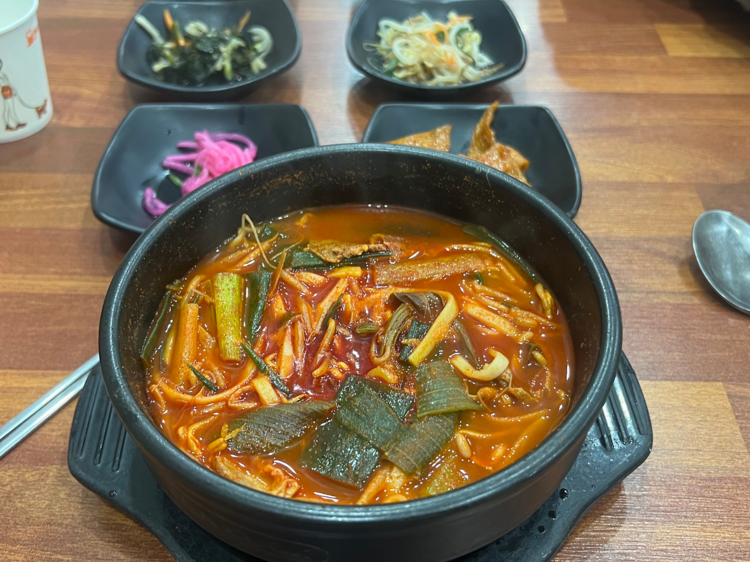 Spicy beef soup with handmade noodles at Hansang Haymarket