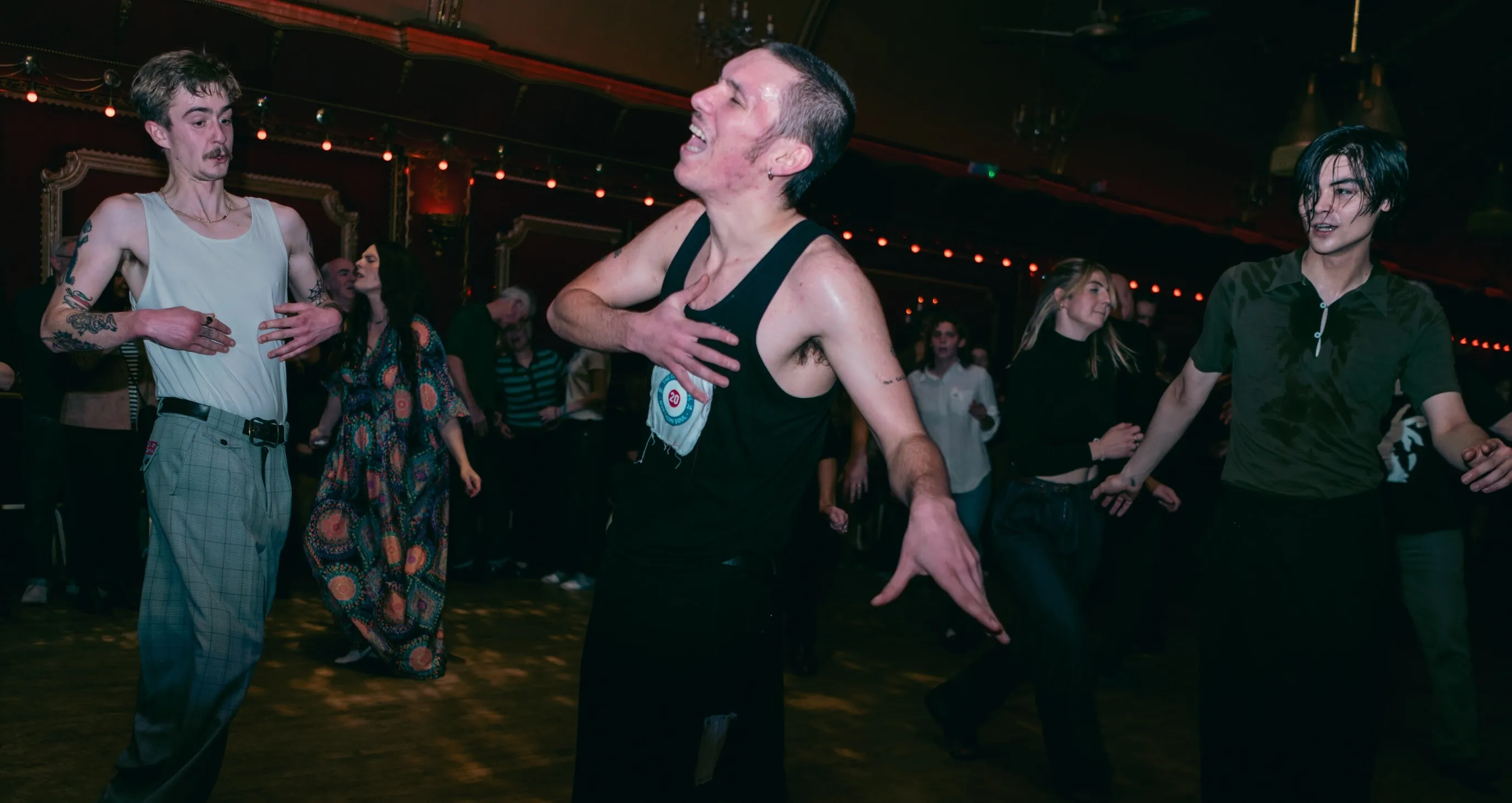 A group northern soul dancing
