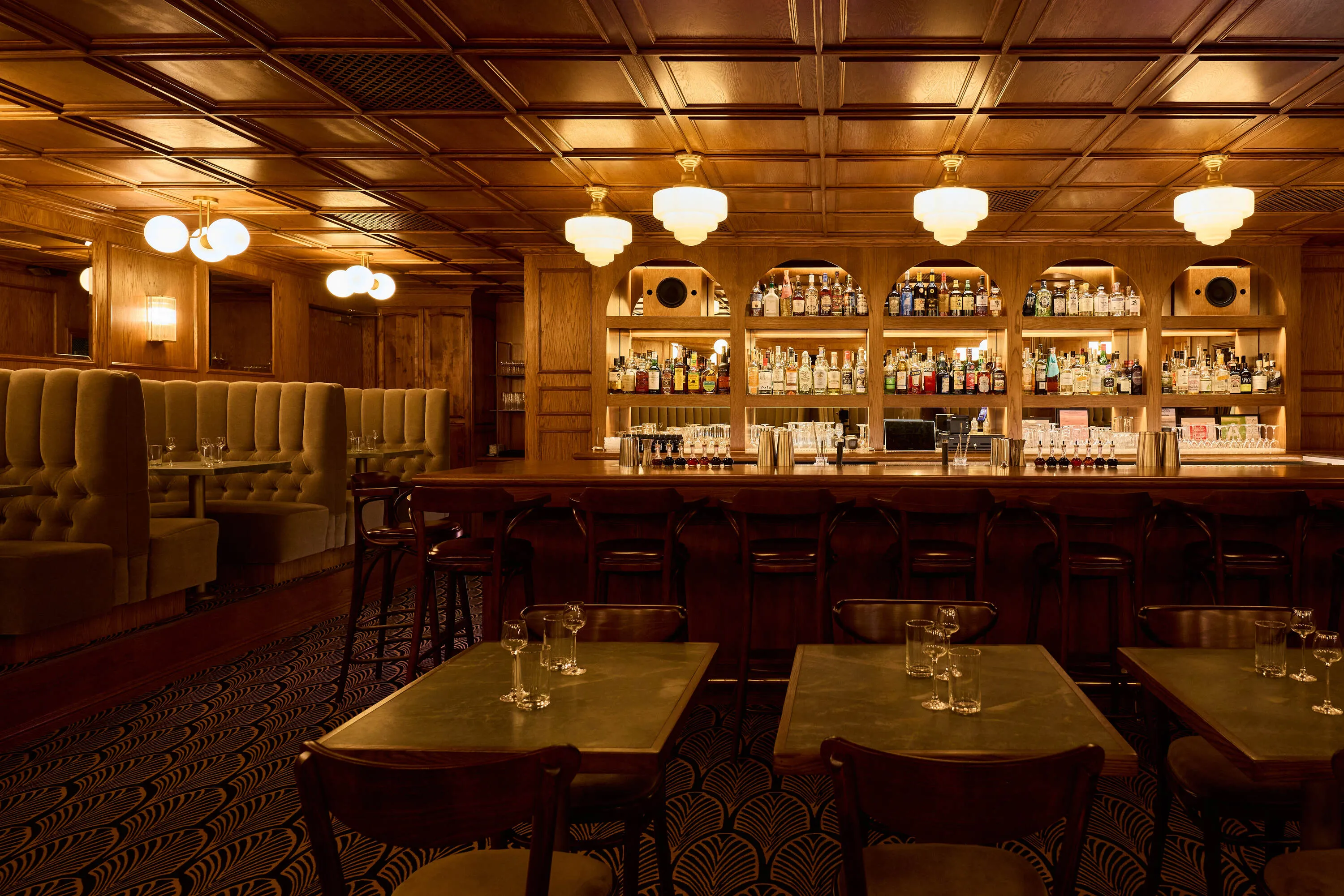bar benjamin interior