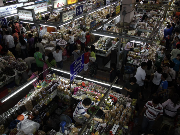 Warorot Market