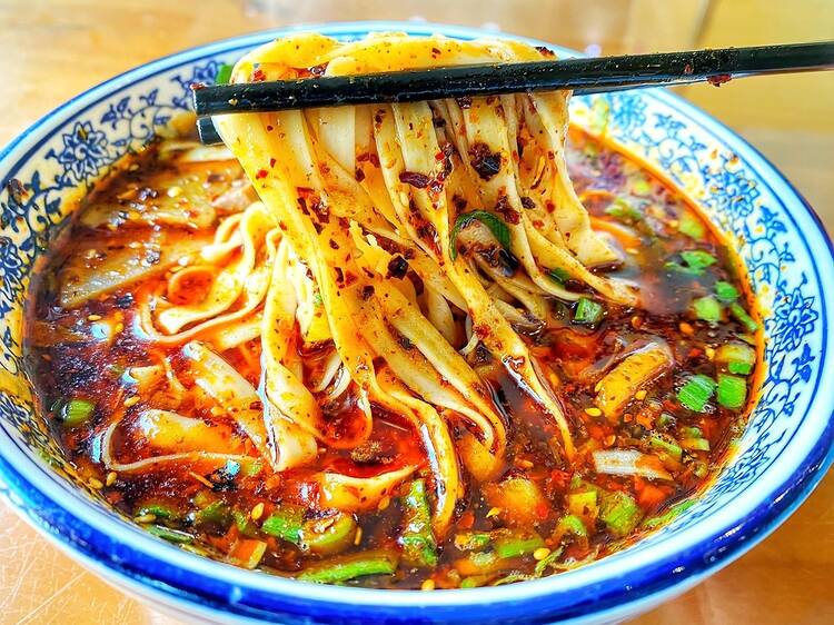 Este restaurant chino de Barcelona ha recibido un certificado oficial de China por la calidad de sus tallarines