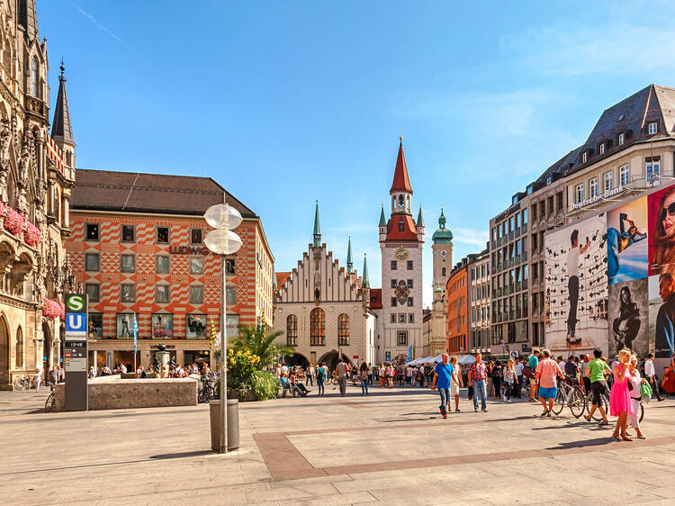 Old Town Hall at Marienplatz Square.