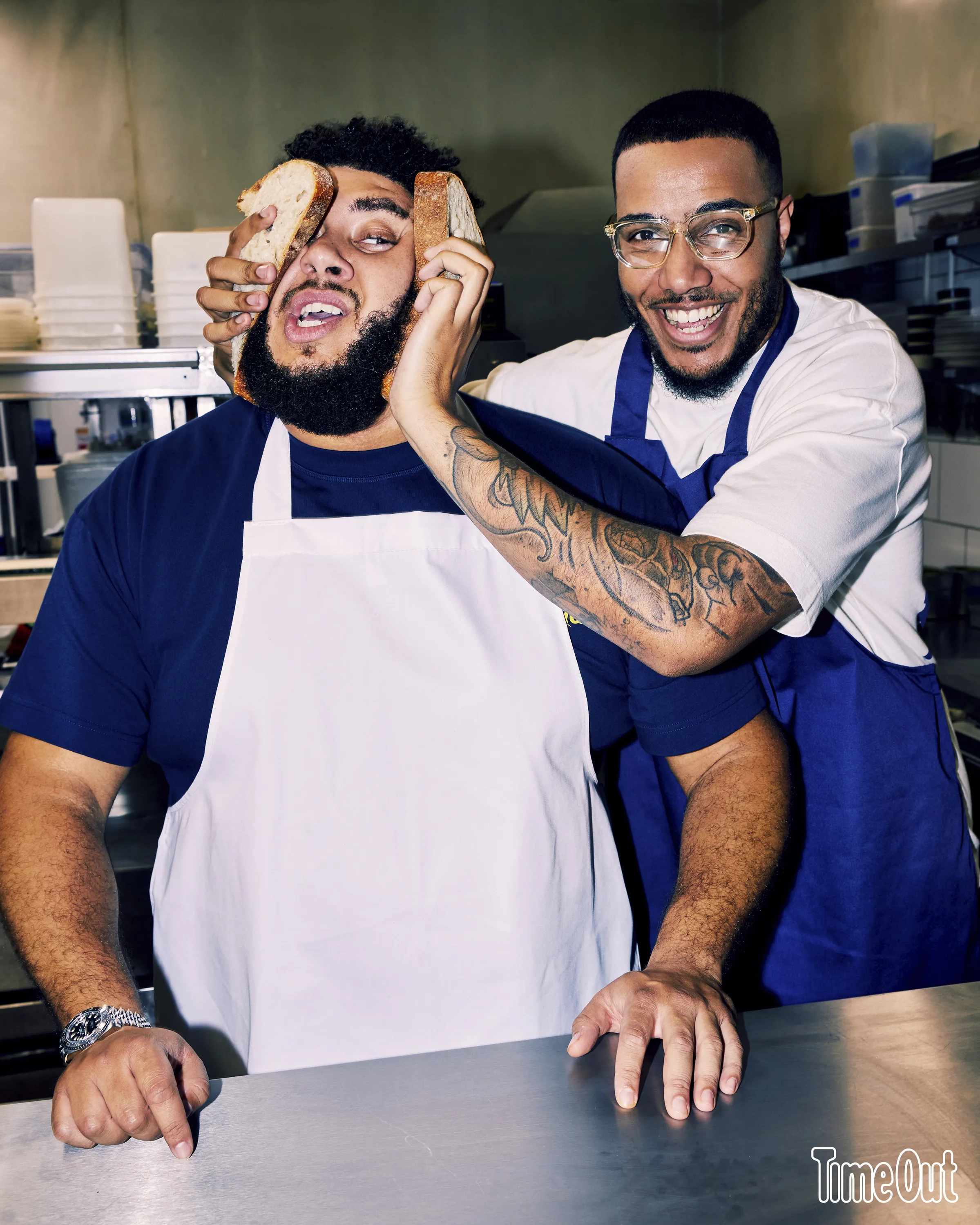 Big Zuu and AJ Tracey in the table