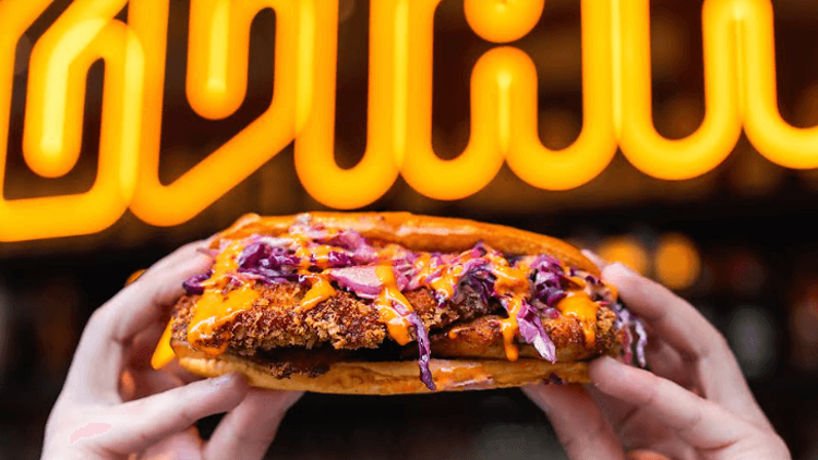 Un po’boy de pollo frito (11,55 €) en Gulah