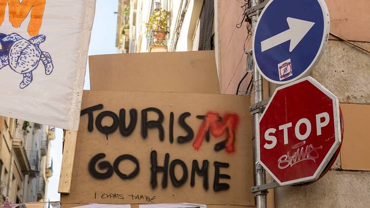 Barcelona tourism sign