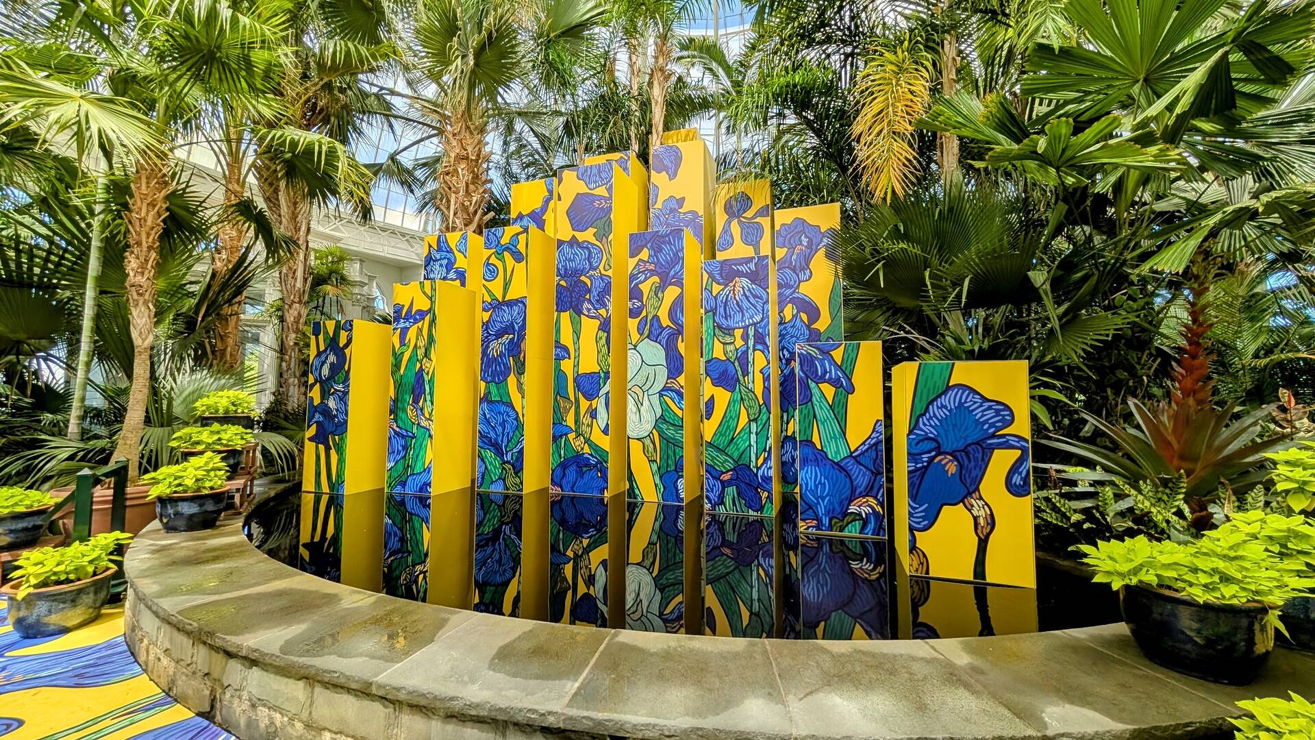 Laura Ratliff First Look at NYBG’s Van Gogh Flower Exhibit