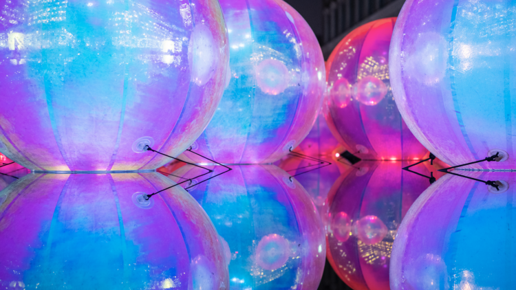 Bubble light installation