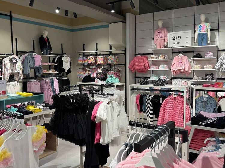 La tienda de moda low cost que triunfa en Italia abre su local más grande de España en Madrid