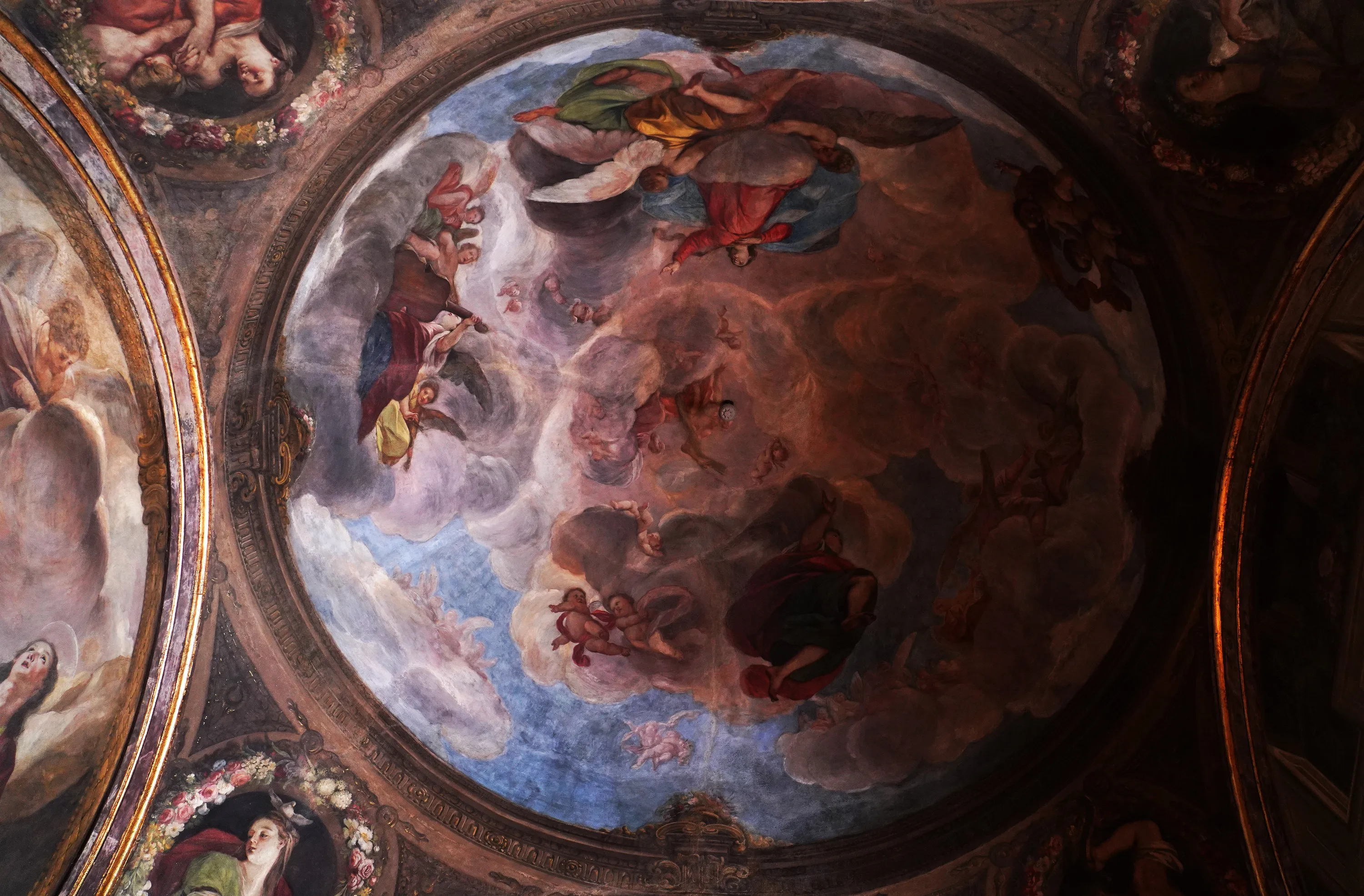 Frescos del Oratorio en Casa de la Villa, por Rafa Alabarran