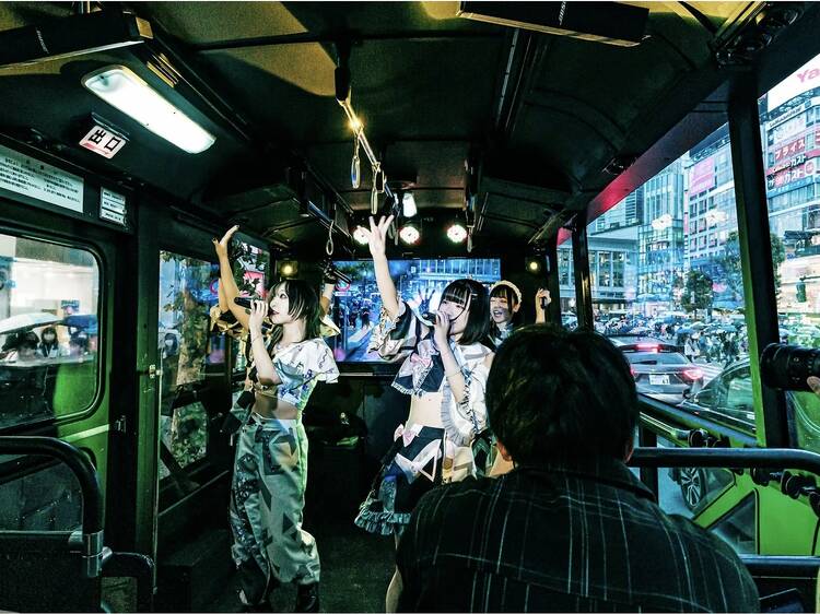 ライブバス