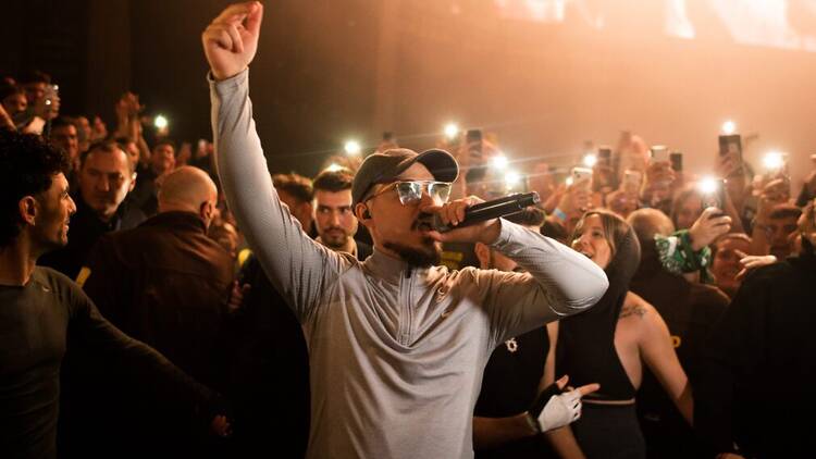 El cantante Dellafuente en concierto