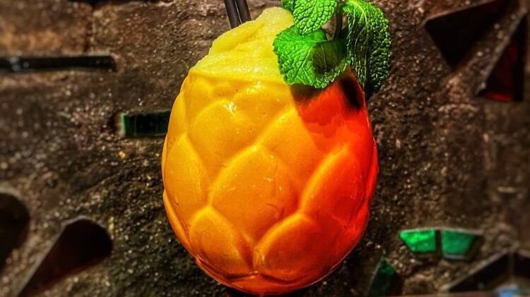 Loa Bar Hawaiano