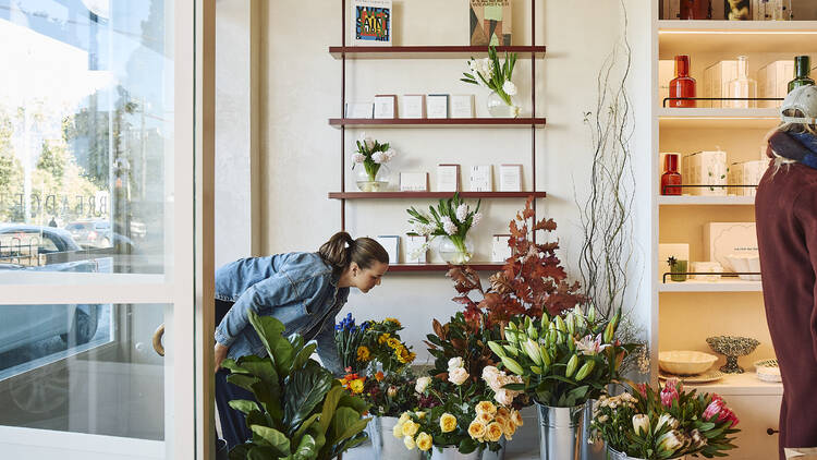 Fresh flowers and homewares at Breadcetera.