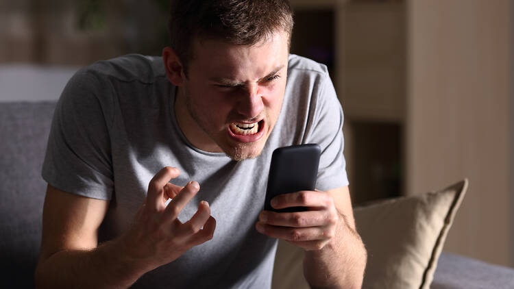 ¡Si no se lo prohibís explícitamente, Meta le dará vuestros datos a su IA para merendar!