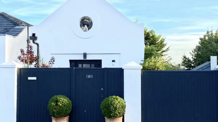 The boho-chic home near the Laines