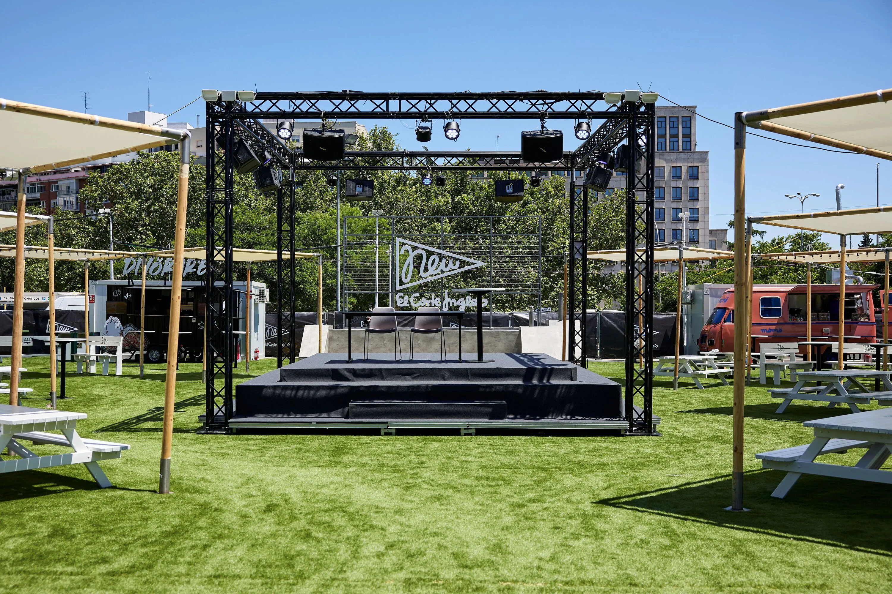 Exterior pop up. El Corte Inglés