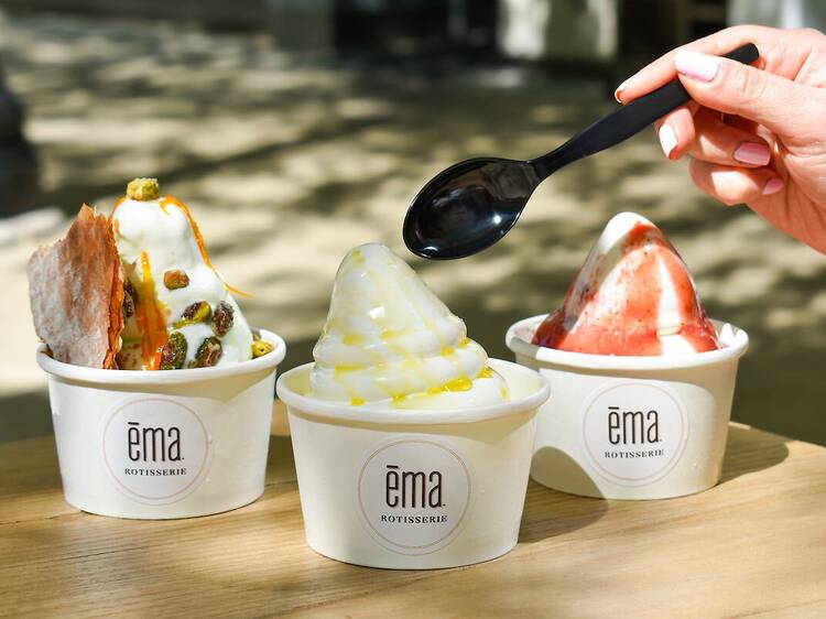 This River North restaurant is serving $1 fro-yo all summer long