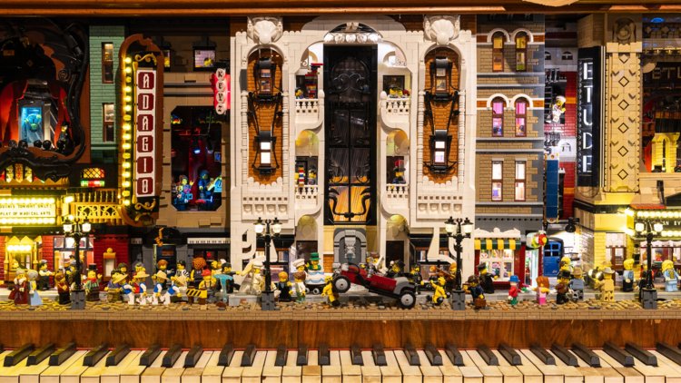 Relics: A New World Rises - exhibition view