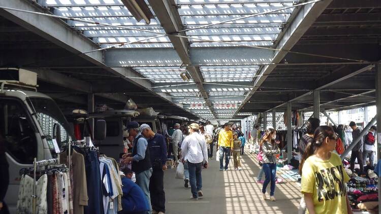 Oi Racecourse Tokyo City Flea Market