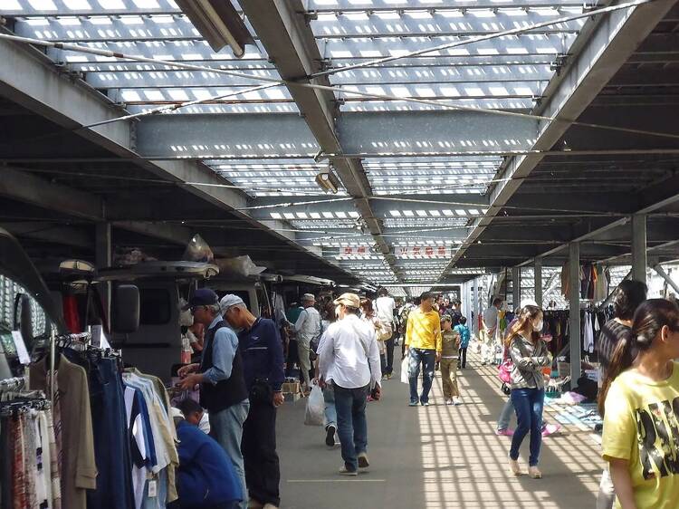 Oi Racecourse Tokyo City Flea Market