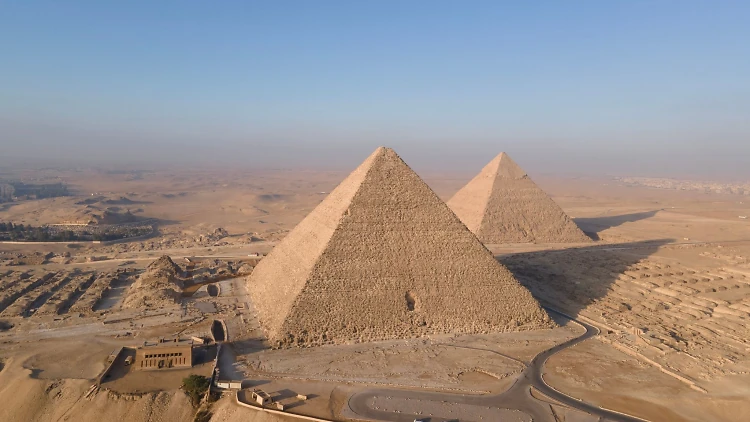 The Pyramids of Giza, Egypt The Pyramids of Giza, Egypt