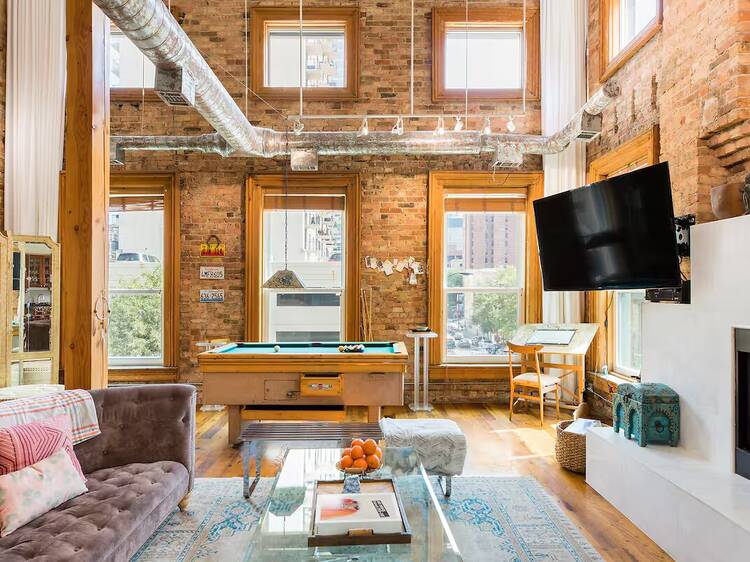 The 18 best Airbnbs in Chicago from East Village to Uptown Square