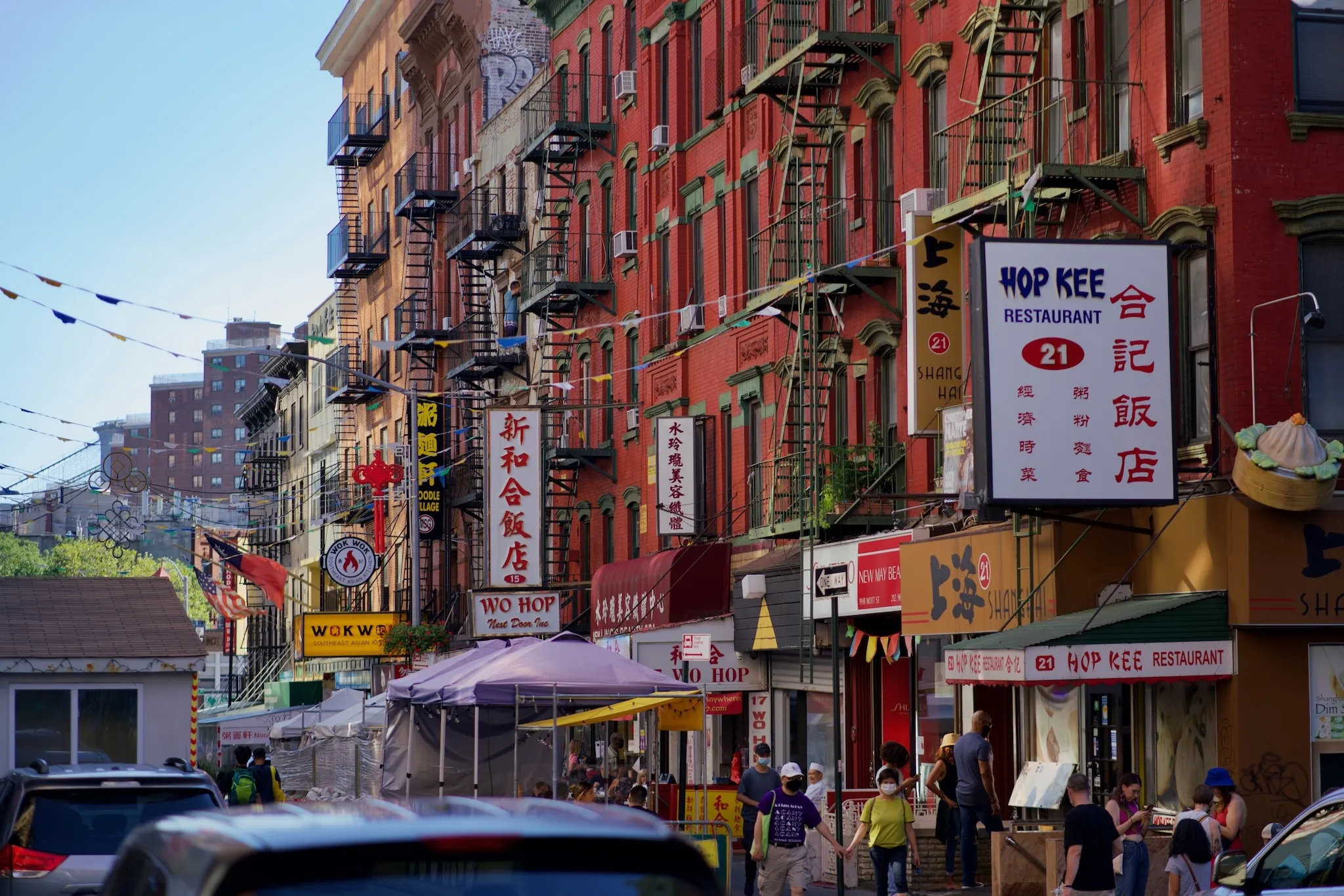 A picture of NYC's Chinatown in Manhattan