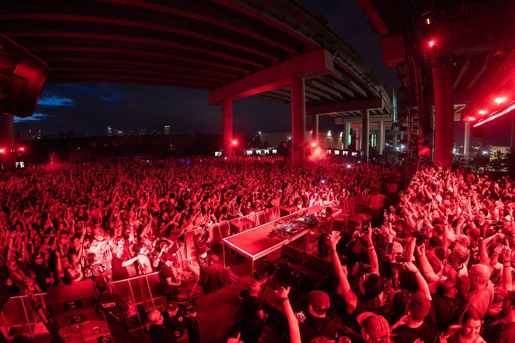 Four Tet at Under the K-Bridge