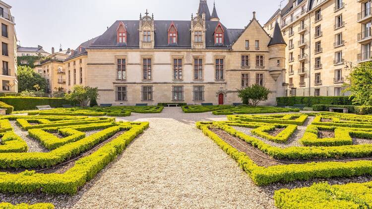 Jardin de l’hôtel de Sens