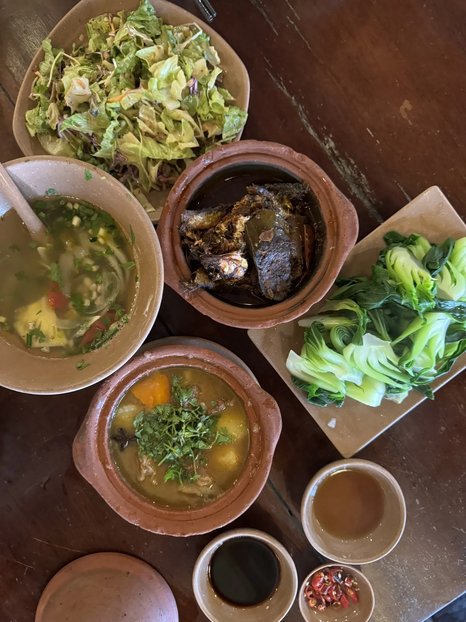 Yen Tu – Local dishes served at the village