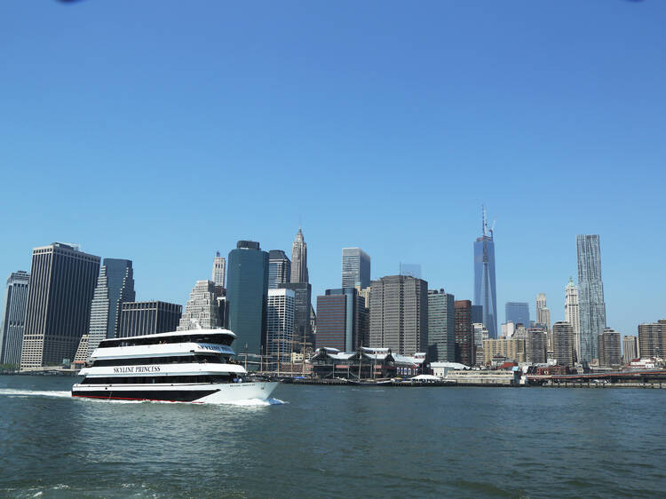 The best dinner cruises in NYC to drink, dance and take in the skyline