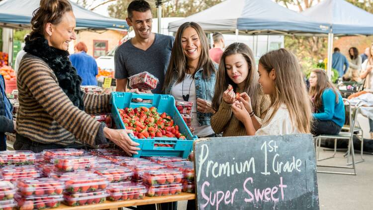 Explore the Barossa Farmers Market
