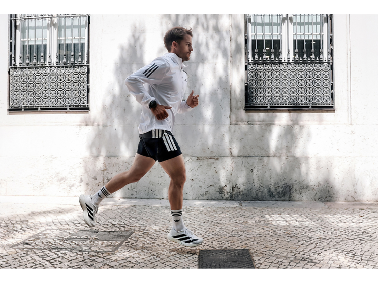 Tens alguma experiência memorável ou divertida que tenhas vivido durante uma corrida ou treino?