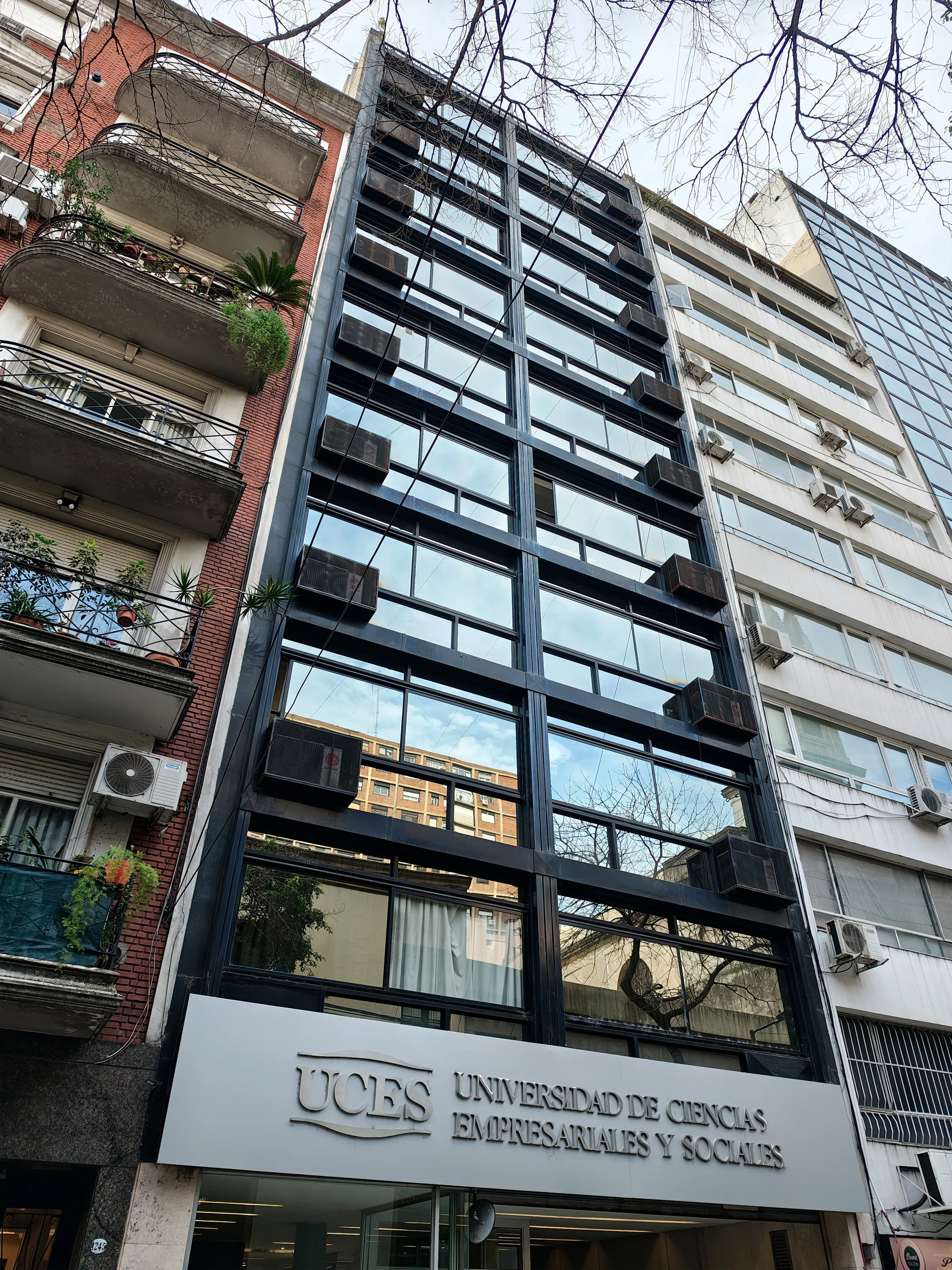 uces-universidad