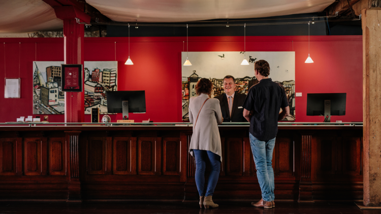 Henry Jones Art Hotel