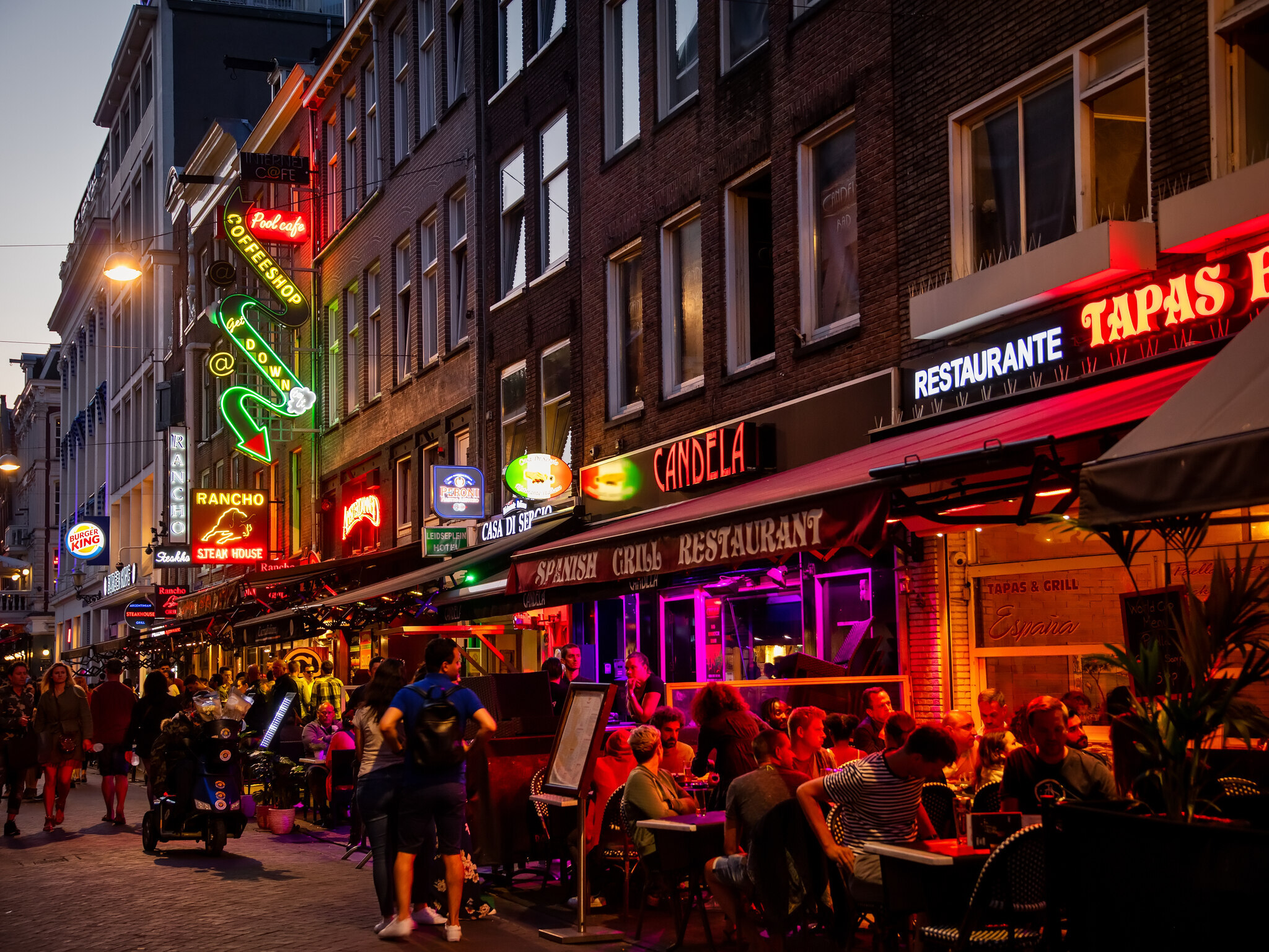 can you smoke cigarettes on the street in amsterdam Smoking Weed In Amsterdam: The Ultimate Guide (By A Local)