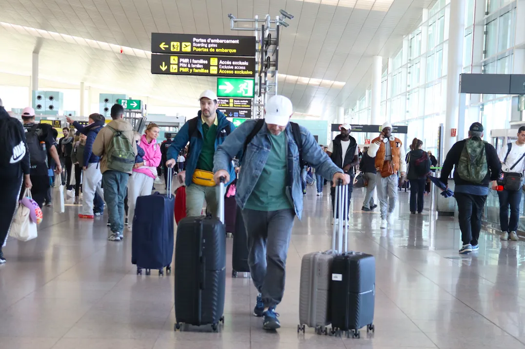 avió, aeroport, turistes
