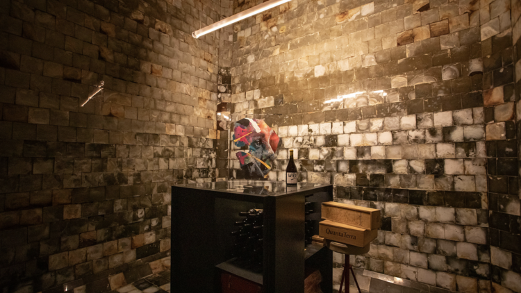 Quanta Terra recebe obras de Vhils, HelioBray e Paulo Neves